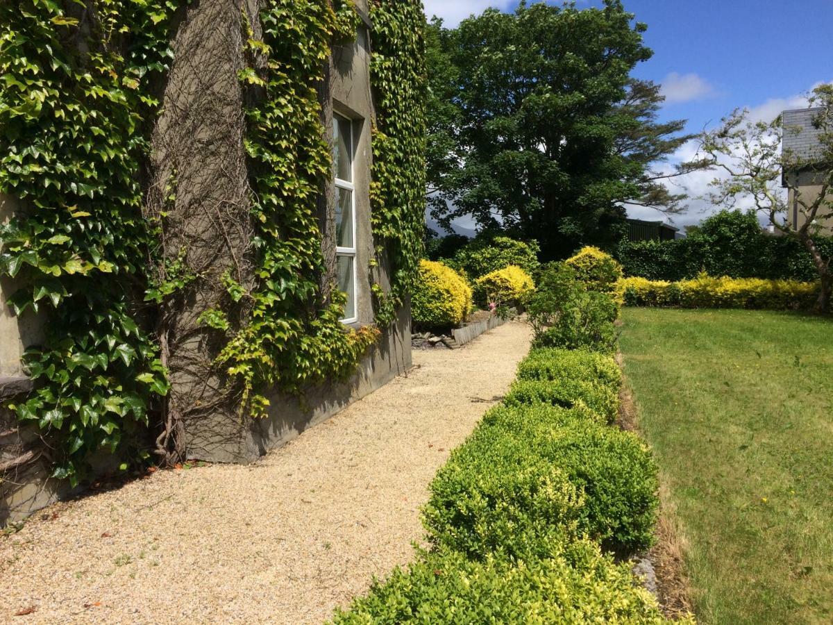 The Old Monastery Guesthouse Cahersiveen Exterior foto